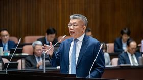 蔡其昌說，台灣有第二顆大巨蛋的條件；由球團自己建蓋的巨蛋，一定更符合棒球比賽使用。（圖／翻攝自蔡其昌臉書）