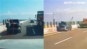 有民眾的行車記錄器拍下她生前畫面，站車尾拆封三角錐。（圖／翻攝畫面）