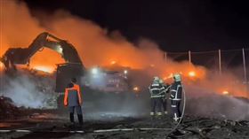 澎湖紅羅垃圾衛生掩埋場大火，2024年12月09日10時52分。（圖／翻攝於澎湖縣政府消防局臉書）