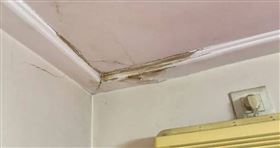 上海一名1樓住戶，往下挖了「2室1衛」的格局，引來其他人擔憂。（圖／翻攝自極目新聞）

