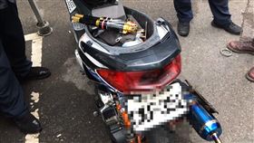 新北市，三重，排氣管，竊盜，偷竊，贓物，慣竊