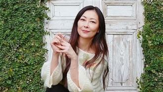 中山美穗告別式萬人獻花　親妹淚崩哀求