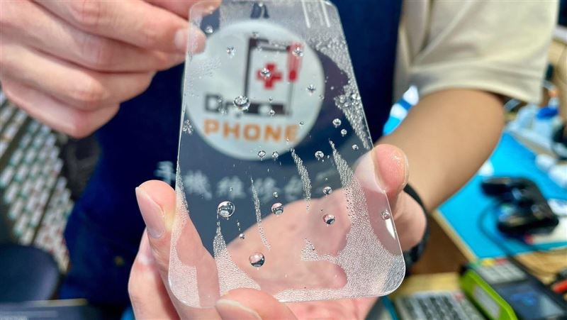 手機保護貼怎麼選？Dr. Phone專業教學