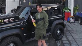 Jimny在過去受台灣部分汽車玩家喜愛，陳傑憲（圖）也有一台。（圖／翻攝自陳傑憲IG）

