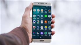 手機　社群媒體（示意圖／翻攝自pixabay）