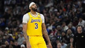 ▲戴維斯（Anthony Davis）並列全場最高23分，湖人10分差不敵灰狼。（圖／美聯社／達志影像）