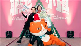 江老師(左)和黃韻玲合體與大家共度耶誕氛圍。（圖／小公視提供）