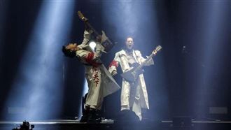 Trash出道15年首攻蛋　小巨蛋秒變垃圾場