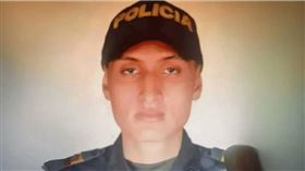 年僅19歲的警察被樹當場壓死。（圖／X）