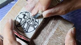 品牌服飾推出與蛇年新裝