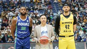 全家海神,呈祥飽經,開球