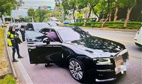 士林勞斯萊斯車禍。（圖／翻攝畫面）