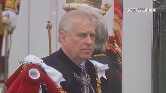 安德魯王子捲共諜醜聞　英王震怒切割