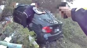 竹北,通緝,撞,BMW,逃逸（圖／翻攝畫面）