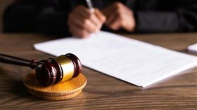 法院,法拍。（示意圖／pexels）