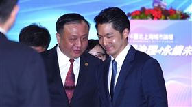 蔣萬安（右）雙城論壇與華源（左）合照（圖／記者趙于瑩攝影）