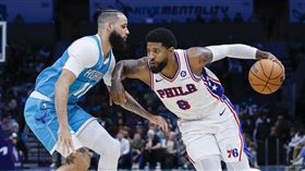 ▲喬治（Paul George）生涯三分進球數進入NBA史上第10。（圖／美聯社／達志影像）