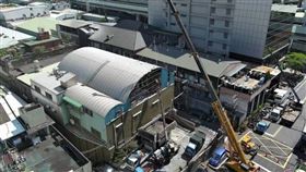 新北三重一間工廠將三層樓建物加蓋至五樓，違法隔成14間套房、15間衛浴給員工居住。（圖／新北工務局提供）