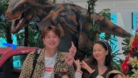 六月、李易。（圖／翻攝自六月IG）