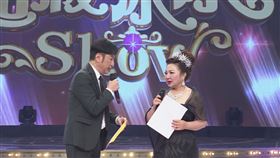 白冰冰（右）跟陽帆演出短劇。（圖／民視提供）