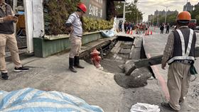 坍塌,美術東二路,路面,高雄市