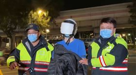 文化大學喋血案，醒吾科大男持菜刀追砍劉姓男大生。（圖／翻攝畫面）