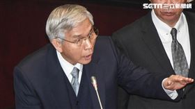 中央銀行總裁楊金龍備詢。 圖／記者林敬旻攝