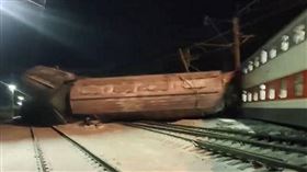 俄羅斯火車發生碰撞事故。（圖／達志／美聯社）