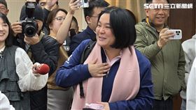 陳玉珍率領國民黨立委離開內政委員會。(圖/讀者提供)