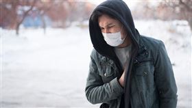 冷到骨子裡！天冷血管秒縮　醫警：台灣「這」體質引發血管疾病風險高（業配勿用）