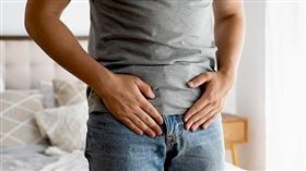 攝護腺癌的「年齡標準化發生率」自2017年起追過肝癌，成為第4名容易發生的癌症！台北市立聯合醫院陽明院區泌尿科主治醫師沈恆立表示，攝護腺癌早期症狀不明顯，加上患者一旦接受篩檢發現「攝護腺特異抗原」指數高，就會開始擔心罹癌甚至逃避診斷；也有部分病人對「攝護腺切片」有偏見，擔心手術過程過於恐怖，結果反而拖延病情，引發健康風險。