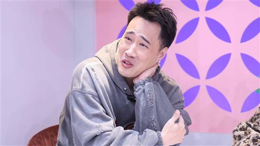 余祥銓轉行攝影師全被拍　超慘畫面外流