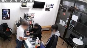 台南,通訊行,手機,未成年,少年,搶奪,iPhone