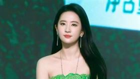 劉亦菲。（圖／翻攝自微博）