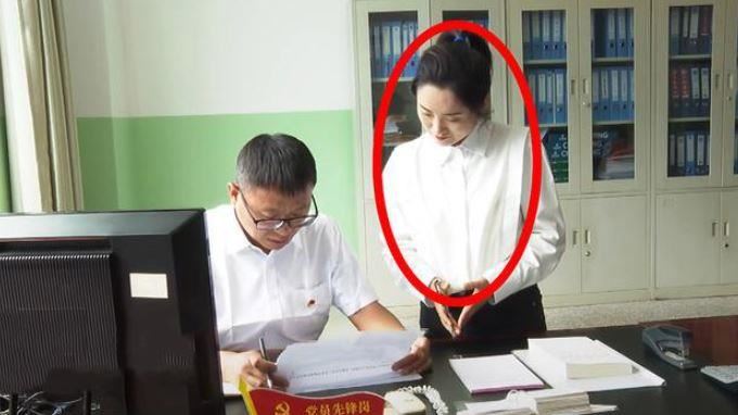正妹女老師被爆偷吃學生！露骨對話全流出
