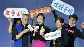 張齡予（左二）分享新聞圈職場倫理，世代差異想法的確很不一樣。（圖／記者簡浩正攝影）