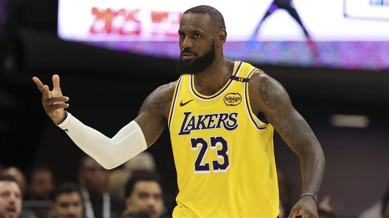 出賽57471分鐘　詹皇超越賈霸成NBA第1人