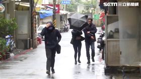 冬天，冷氣團，寒流，寒冷，下雨，雨天
