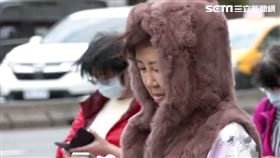 冬天，冷氣團，寒流，寒冷，下雨，雨天
