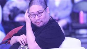 統神親哥哥到場觀看拳賽。（圖／記者楊晏琳攝影）