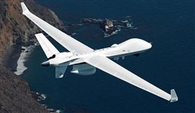 日本海自現駐於青森八戶基地的MQ-9B無人機，今年4月起將進駐日本鹿屋航空基地，試行半年的無人機海上監視任務，並規劃飛至中國東海上空「模擬監視」。（圖/通用原子系統官網）