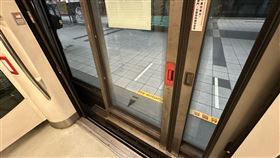 高雄捷運,月台門,故障
