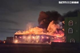  新／彰化塑膠工廠大火　全面燃燒救援中（圖／翻攝畫面