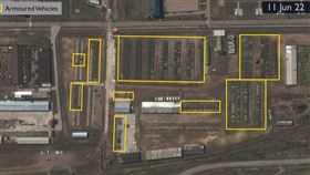 庫存,戰爭,衛星照,裝甲車,烏克蘭,俄羅斯,英國國防部公布，俄國境內2022年至今，裝甲車庫存對比照片。（圖／翻攝自Ministry of Defence「X」）