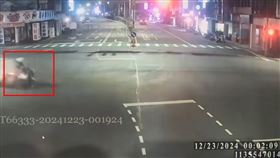 新北,新店,小貨車,機車,迎頭撞,命危,左轉,