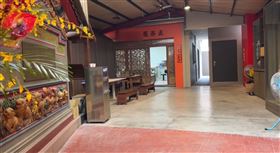 台中西屯區，宮廟主委，中元普渡遭連開8槍，雙槍殺手假扮志工行兇(圖／翻攝畫面)