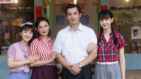 伊正、梁家榕、安心亞、張育綺飾演一家人。（圖／華視、公視台語台提供）