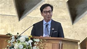 富邦集團董事長蔡明忠夢想在路思義教堂辦婚禮東海大學路思義教堂歷經2年修復，26日舉行重啟典禮，身為校友的富邦集團董事長蔡明忠（圖）透露，年少曾夢想在路思義教堂舉辦婚禮，很遺憾結婚時忘了，希望校方允許讓他能在教堂舉辦金婚，完成他在東海未完成的心願。中央社記者趙麗妍攝  113年9月26日