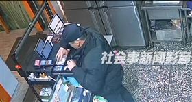 老闆辛苦賺1天全沒了 超狠員工2度偷走8萬（圖／翻攝社會事新聞影音）