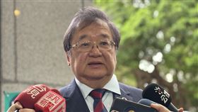 對於傳出放寬波波參加醫師國考的資格，邱泰源說放寬學歷資格是絕不可能，修法是大家所共識的。（圖／記者簡浩正攝影）